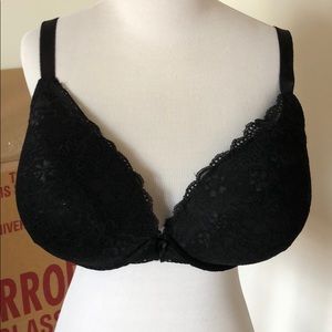 Torrid black lace 42 DDD bra
